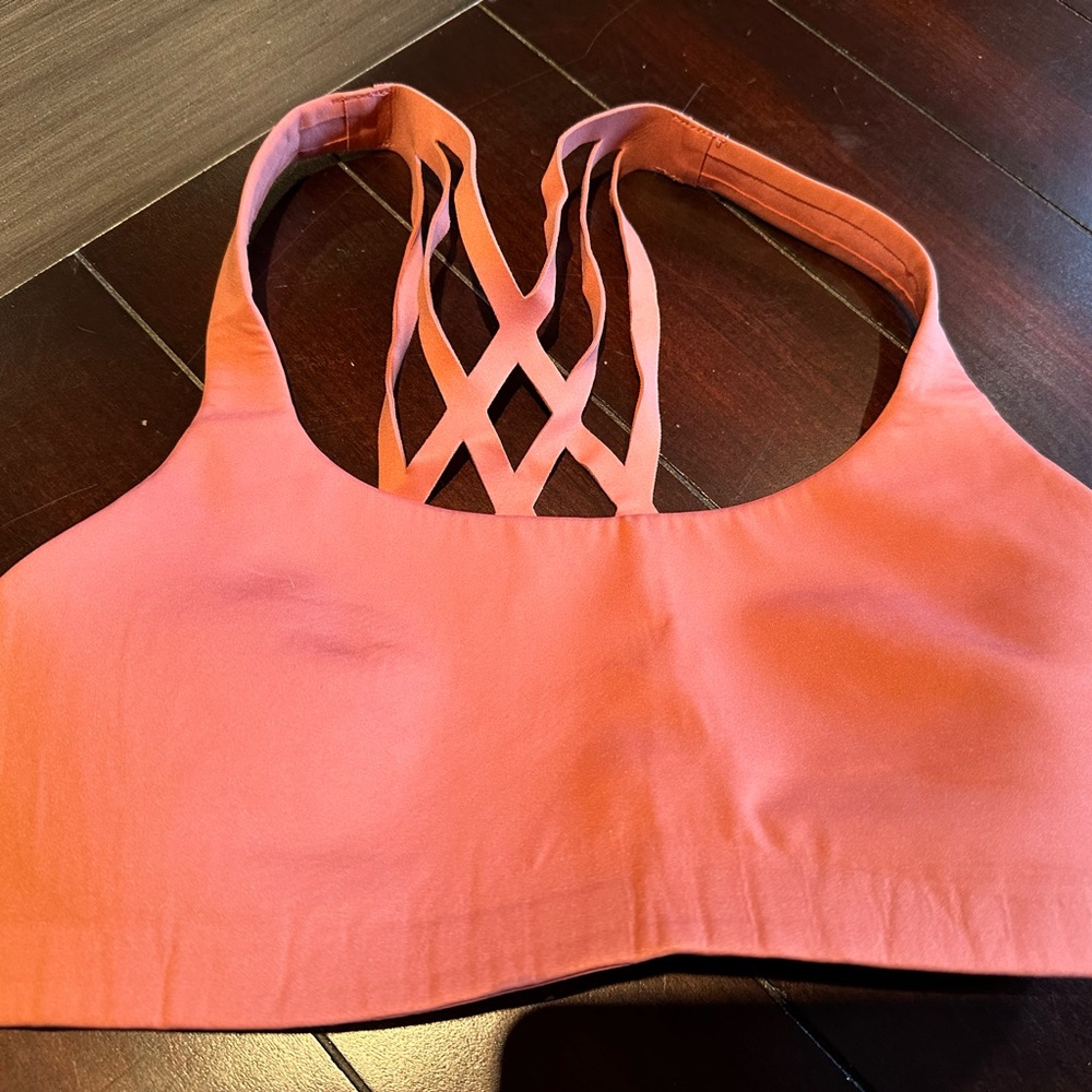Lululemon Sports Bra- criss cross back - Picture 3 of 5
